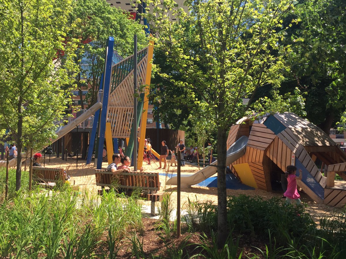 agotoronto's tweet photo. #GrangeParkTO community celebrations are underway! We're so excited to share the new park with you all! Ribbon cutting at 1:30. ✂️ 🎀 🍃🌳 https://t.co/CRFkzytfTd