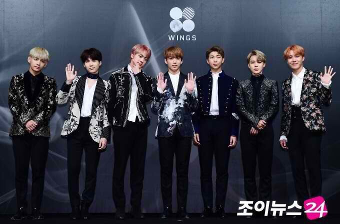 aramyrusher's tweet photo. #BTSyourKings
#BTSisperfect
#JinYouArePerfect
#BTS
#BTS7members
#SugaYouArePerfect
#ilovedjin https://t.co/uPwvnxwYBa