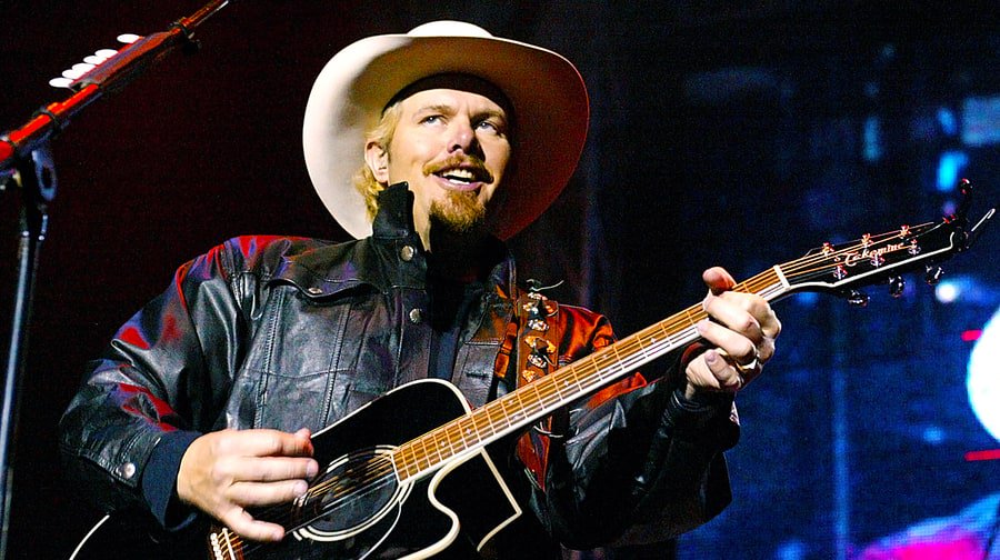 RollingStone's tweet photo. Happy birthday Toby Keith! Here’s why he’s one of the greatest country artists of all time https://t.co/eKTGBgIwyZ https://t.co/fgTPkx4fSL