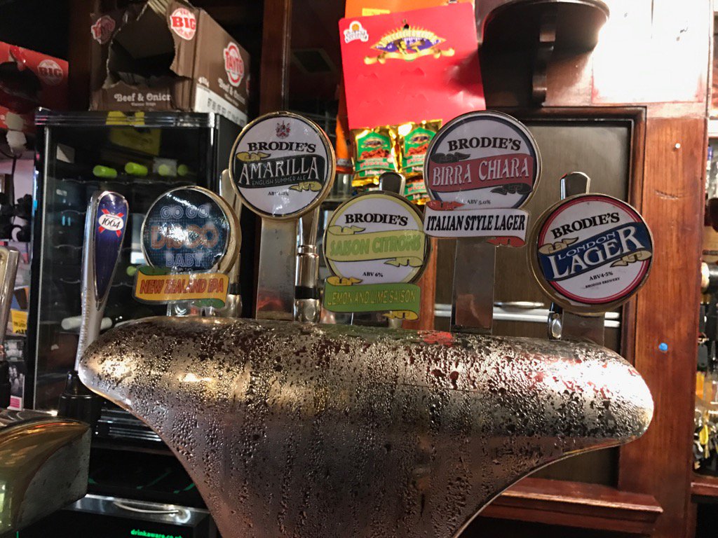 OldCoffeeHouse's tweet photo. Key keg Brodie's beers xxx https://t.co/hDA5G9exPD