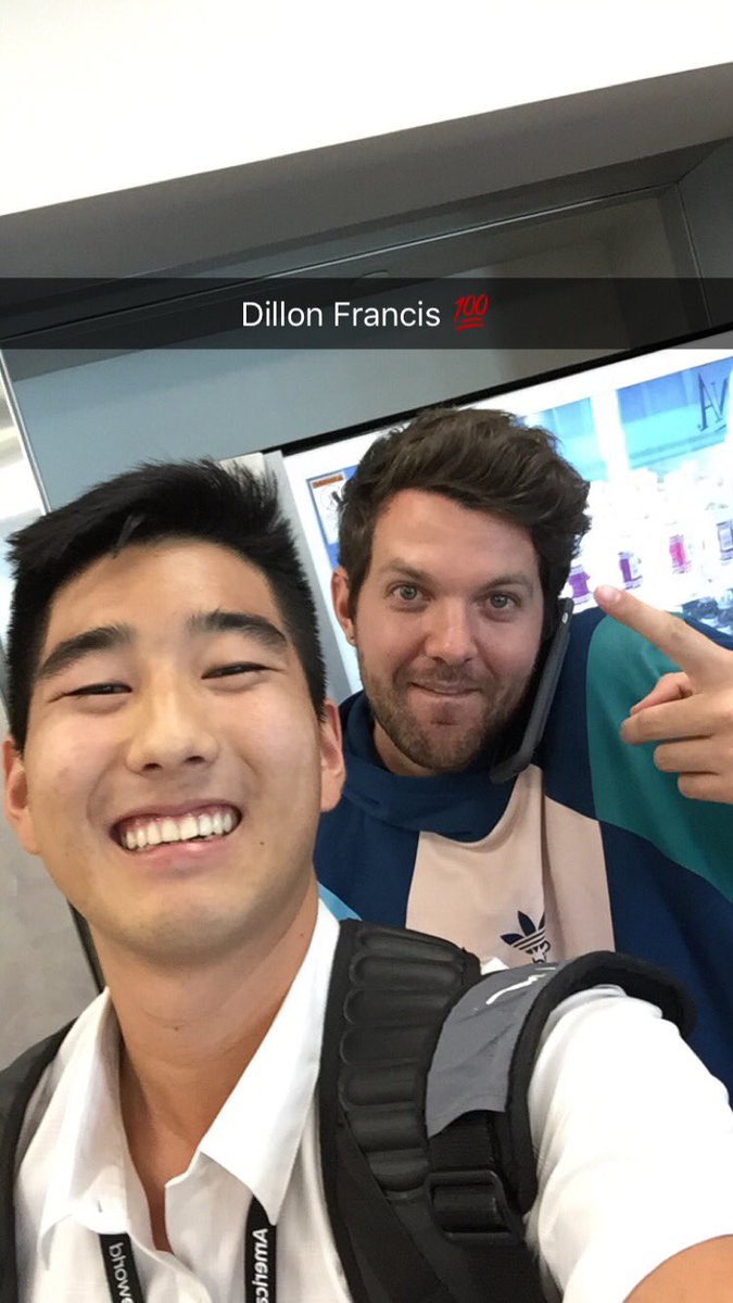 TheUchi's tweet photo. Tbt to a year ago I met @DILLONFRANCIS on his way to save Gerald from @TheRealDjHanzel #VunDeeper https://t.co/bLJUQ7PUpV