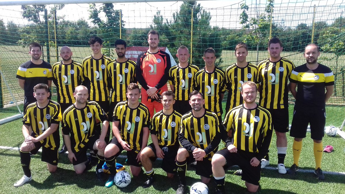 TonyIncenzo's tweet photo. .@fc_wasps v @RisboroughRFC today

@fcbusiness @TheNonLeagueMag @NonLeaguePaper @nonleagueshow @BerksBucksFA @hellenicupdates @SpartanSMFL https://t.co/G8FKpI6zy1