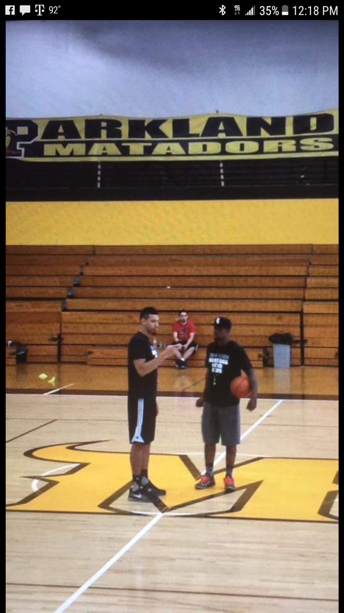 jquintero32's tweet photo. @YsletaISD @frontz_eric NBA all star Danny Green having camp at THE PARK!!! Nothing but the BEST for my community!!! #makekidsbetter https://t.co/RfhiZ0ZJAZ