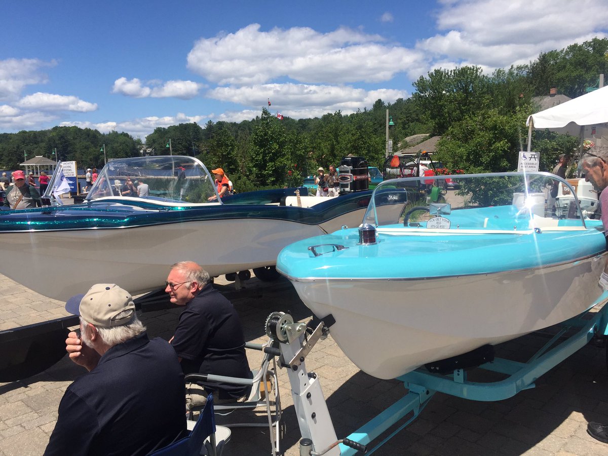 It's not wood but it is still classic. #vintageboatshow #classic #theseventies