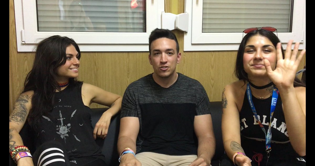 beatandmix's tweet photo. .@Krewella os saludan desde @BalatonSoundES

En breve la entrevista que les hemos hecho a estas diosas de los escenarios ❤ https://t.co/itC3STUrzQ