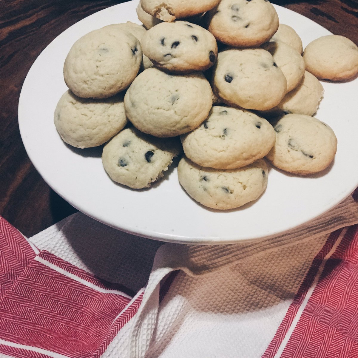 Cookies 🍪 done all I need is a glass of milk #heatedkitchen #foodie