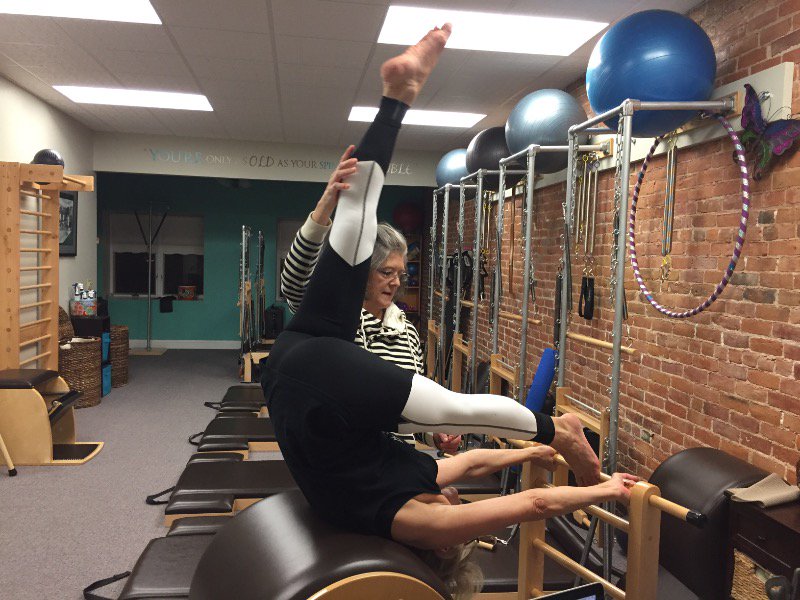 Pilateswithkath's tweet photo. Schedule a private session to be the strongest version of you!
#elevationpilates #individualattention #customizedworkout #classicalpilates https://t.co/ibAZ4SsHsn