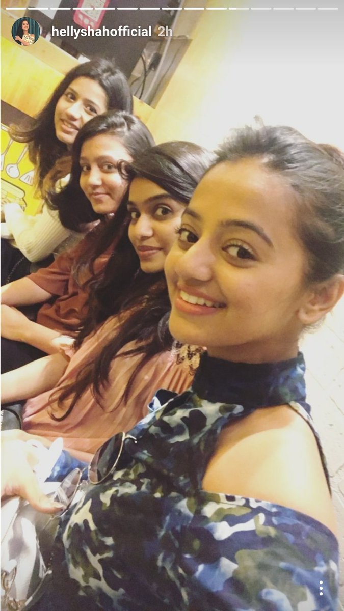 SreeyaCutie's tweet photo. New #IGStatus
@OfficialHelly7 where's the party? 😏 https://t.co/T7fivihoYr