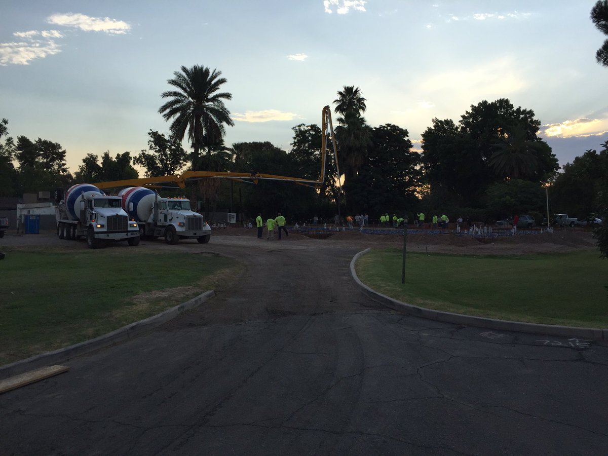 Good morning Phoenix! CEMEX at the Mardian residence with Austin Concrete#CEMEX Rocks#Best in the West#CEMEXUSA