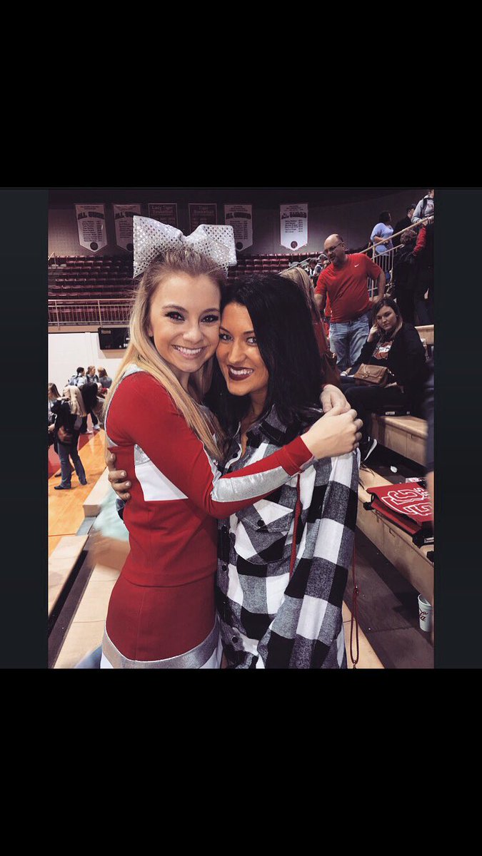 _lexicook_'s tweet photo. HBD to one of my favorite gal pals!!!😍😍 I hope you have the best day & know you are so loved!!♥️ #she23 https://t.co/nLVBRUc0Lc