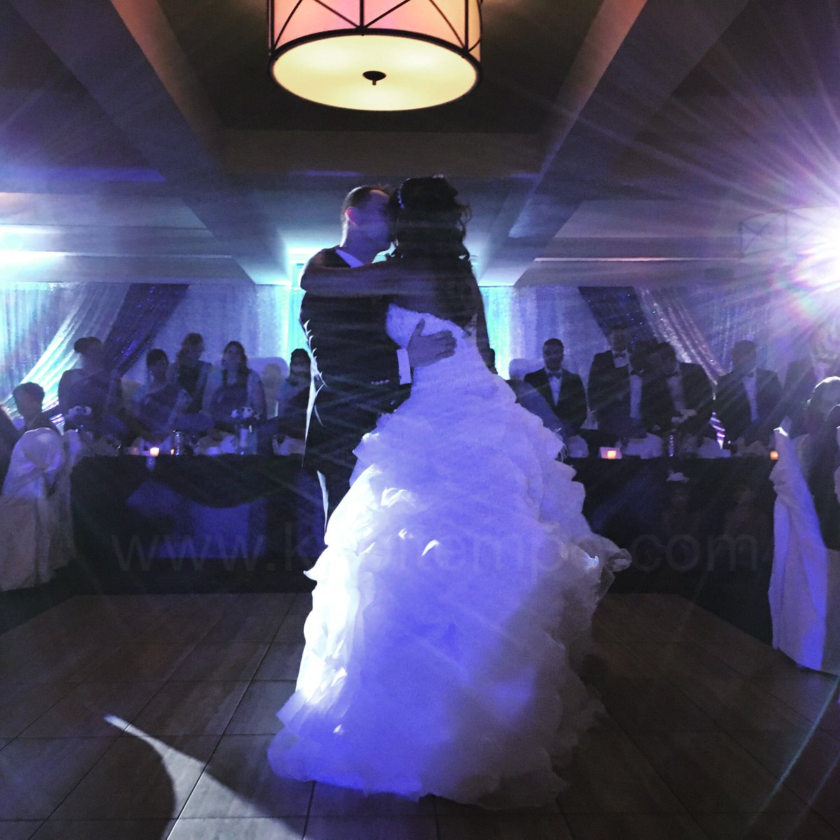 koolpicx's tweet photo. #Kooltempo #torontoweddingdjs @marquisgardens98 #fistdance #spotlightdance #dancefloorlighting #grandentrance #intelligentlights #djsetup https://t.co/UZHQoEn9nR