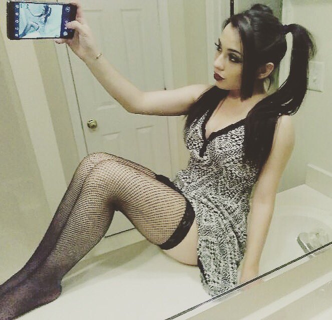 I'm officially 20 years old! Yay can't do anything I couldn't do last year lol 😂❤️ 🎉🎁🎈🎊🎂 I'm just happy<a href="/tag/asswednesday"class="tags"><span>#asswednesday</span></a>