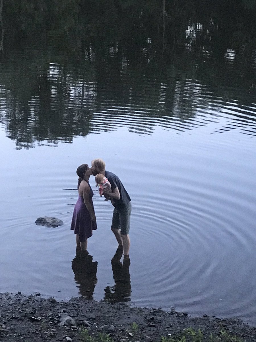 hearabbey's tweet photo. Lake moments https://t.co/kzUIgtxItO