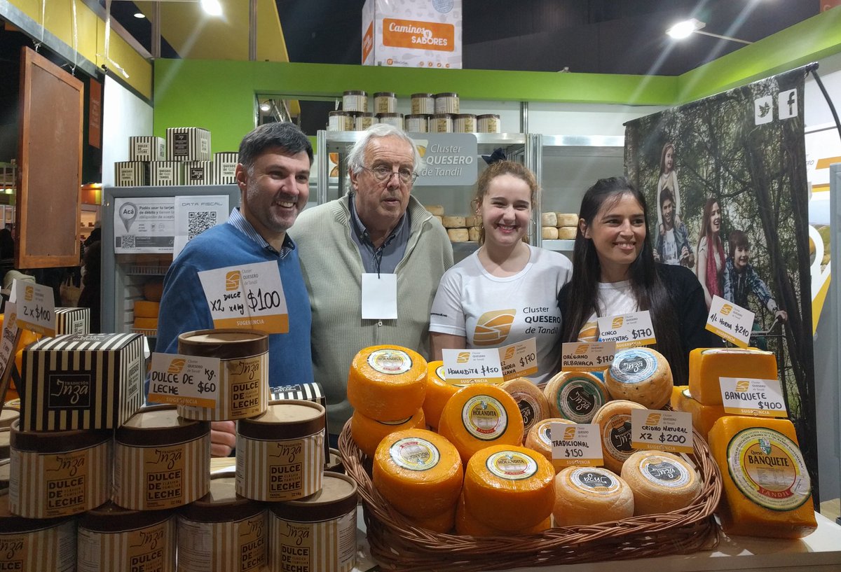 ignaciocrotto's tweet photo. Productores de las 8 Rutas Gourmet de la Provincia en la feria #CaminosySabores 
Con todas  las propuestas que ofrece @TurismoPBA https://t.co/1dQTcSQ56P
