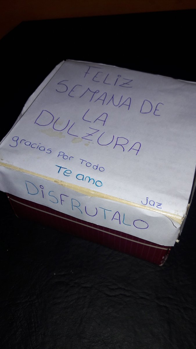 Flantasma1's tweet photo. acompañame a ver esta triste historia https://t.co/MLqyX41rmr