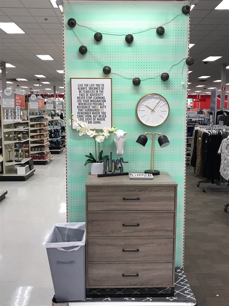 Kurt Griebel (@kurtgriebel) on Twitter photo Not to 🔜 to start your dorm room set up! Beautifully illustrated here Brent📆📖🖇📕✏️ @brent_tsmith <a href="/kaitward16/">Kaitlyn Ward</a> #TheG199 Not to 🔜 to start your dorm room set up! Beautifully illustrated here Brent📆📖🖇📕✏️ @brent_tsmith <a href="/kaitward16/">Kaitlyn Ward</a> #TheG199
