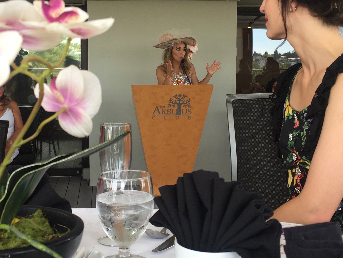 DFSVancouver's tweet photo. What is the secret to success? Networking. @LunchWithMaria tips at the 5th annual patio party. #lwlnetwork https://t.co/fUL0IrsSai