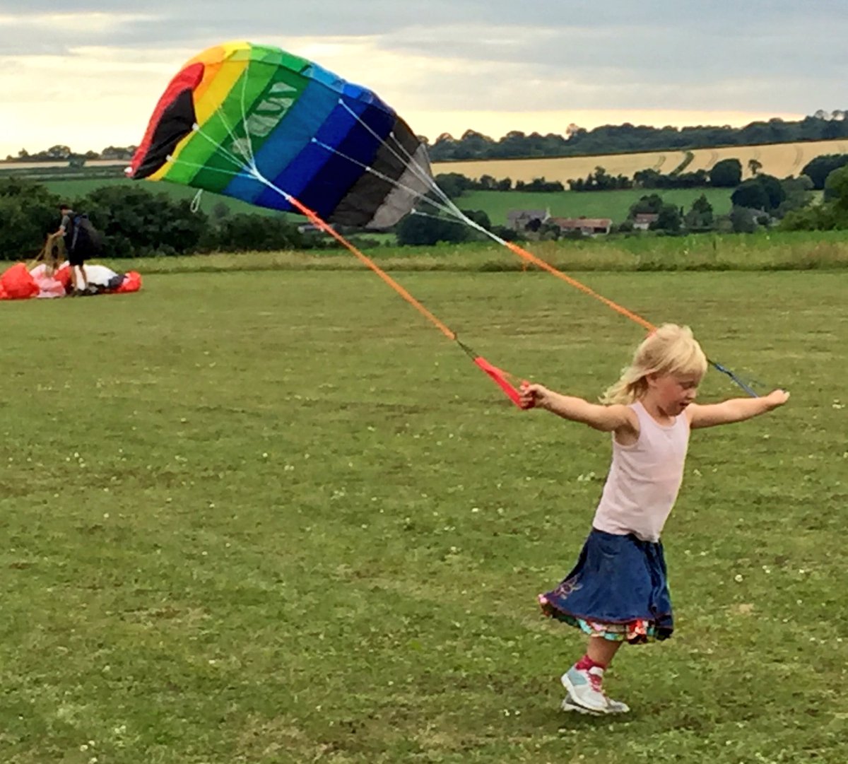 IcarusTrophy's tweet image. It's been a family affair here at the ITX today. Some future pilots and monkey runners. All tots were supervised blah blah. Aren't they ace?