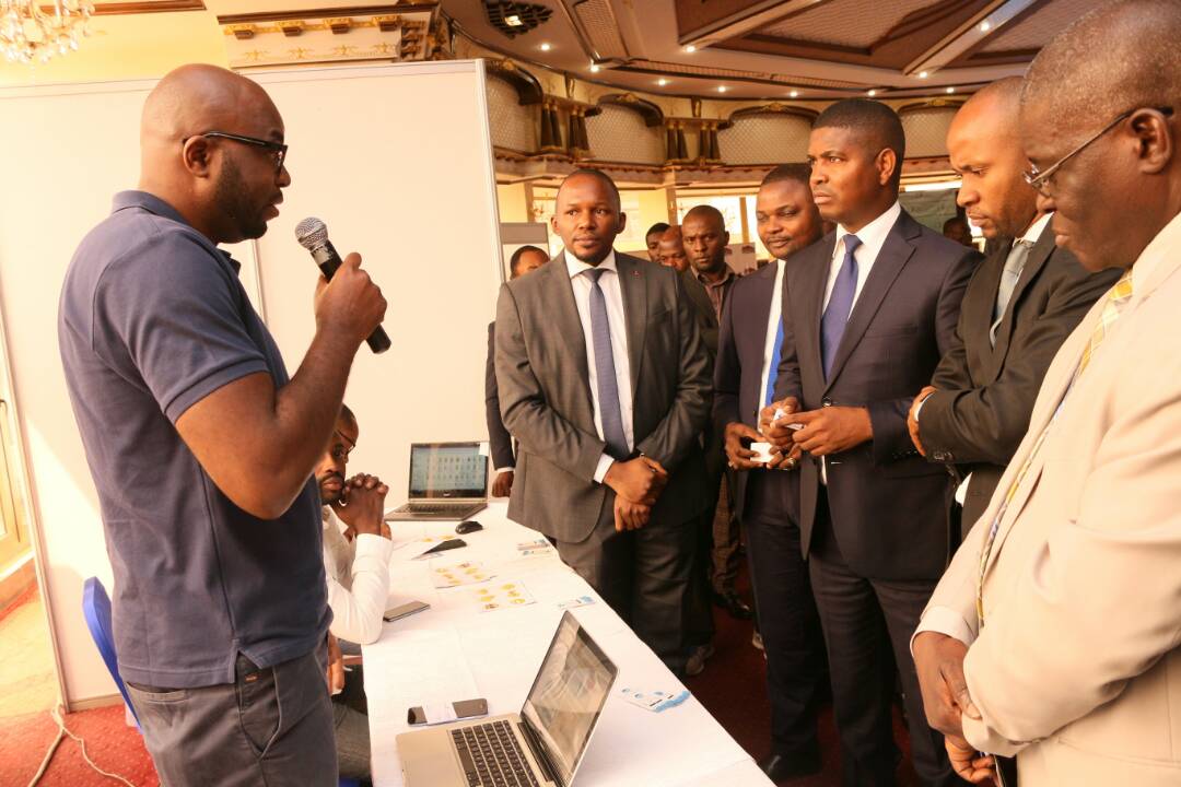 konnect_cd's tweet photo. #KonnectSummit les startups ont la chance de presente leur projet aux ministres et autres partenaires. @CarWangu @WapiMED https://t.co/IuPBs46yhf