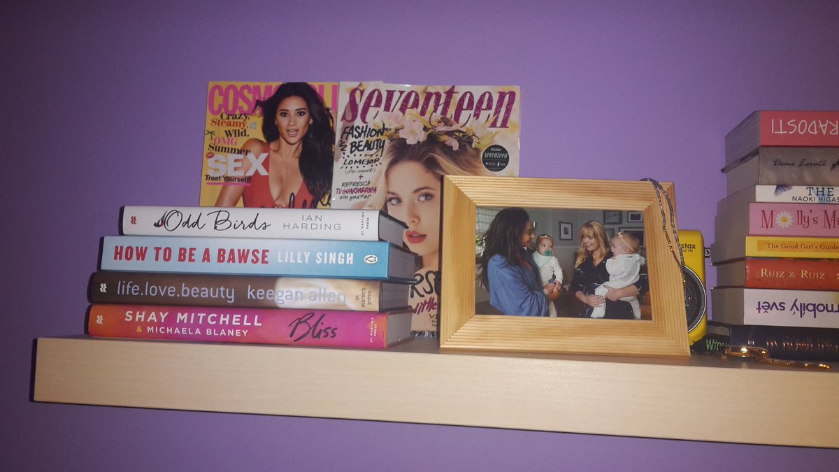 AMoravcov's tweet image. I love my new photo frame. 😍 As a good grandma I have to have a pic of my babies and their babies in my room. 💕 #emisonfamily #emison