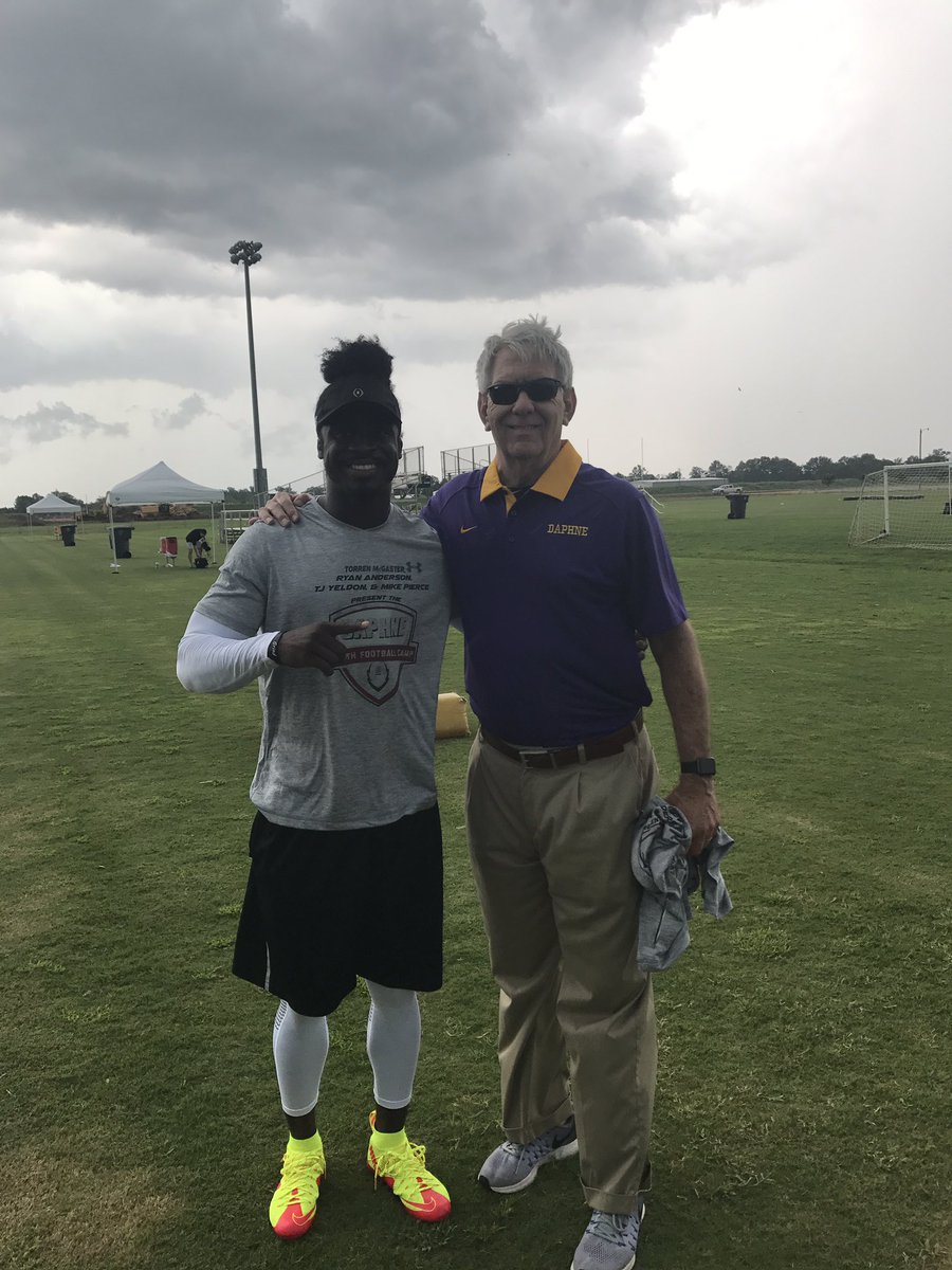 Coach Vic tweet media