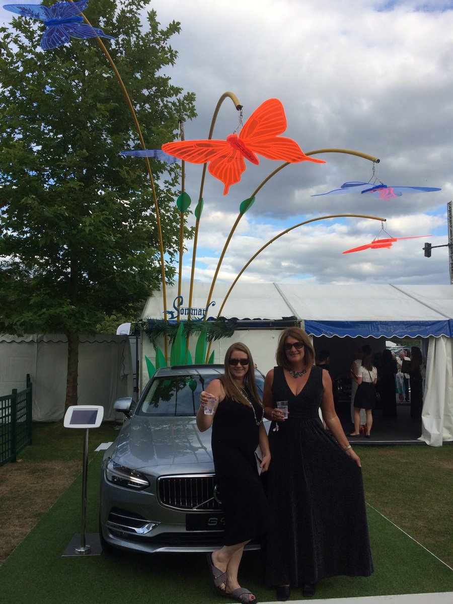 cloudyagain's tweet image. Enjoying the Henley Festival!!#henleytohome #henleyfestival @AModernMother