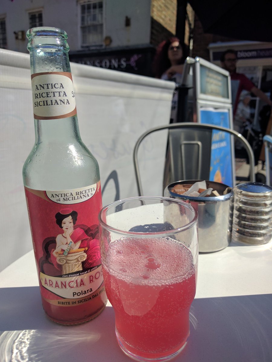 ellaguru78's tweet photo. Lovely atmosphere @GiuseppesFood Gelato Disco today. We had aubergine parmigiana, drinks and special gelatos. Delicious! #giuseppeslite https://t.co/97FmXUSpvd