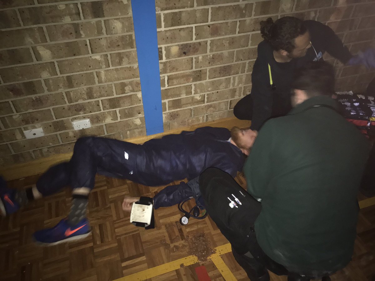 FUSPA1's tweet photo. #FUSPACamp Surprise Simulation - secretions from all areas, GCS going down, poisoning? They have to find out - #Simulation https://t.co/MBY7szPjux