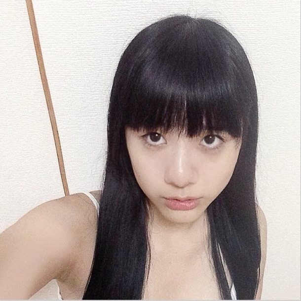 ゆら على تويتر 加工なしの緑川百々子さん すごい美少女で羨ましい