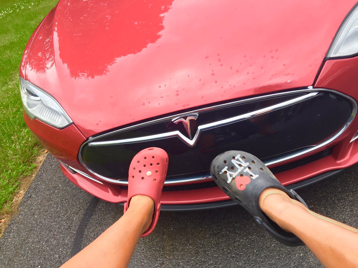 Tallyyy108's tweet photo. Thanks to crocs we are able to afford our dream car @TeslaMotorsClub @TeslaMotors #teamplug #tesla https://t.co/CsS00XKzsk