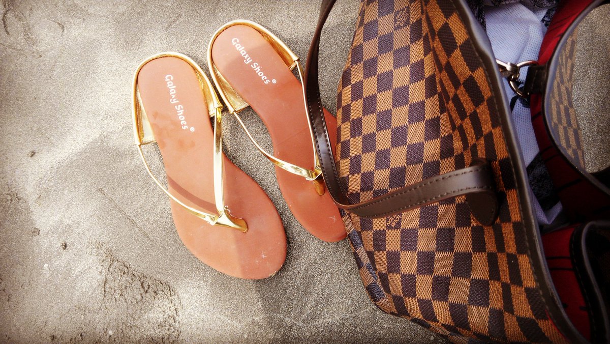 adeirma_daniel's tweet photo. Need vitamine sea,,,#ourvacancy #familytrip #sea #beach #kiddoz https://t.co/v3VzZIEK3l
