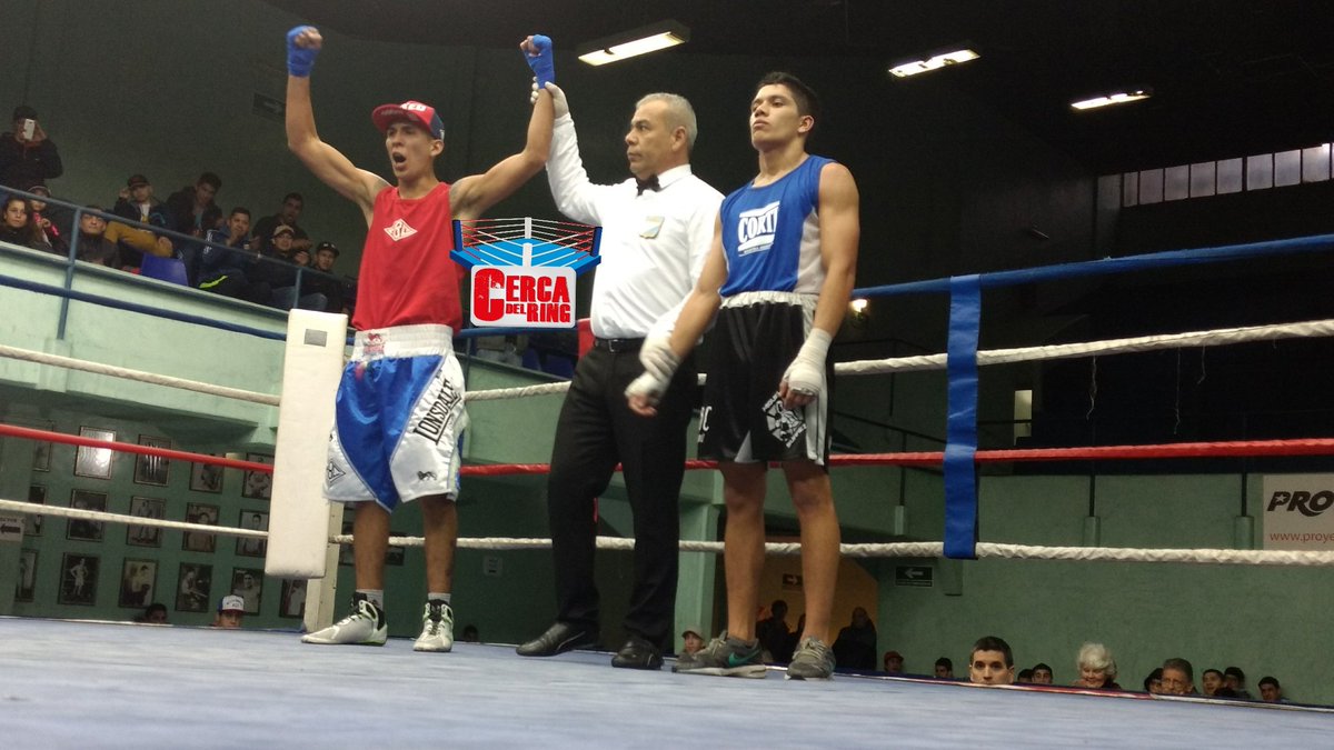 cercadelring's tweet photo. Tercer duelo de @BoxeoLigaMetro en la @FABoxArg, triunfo de #UlisesBlanco por puntos ante #AlanMonzon #CDREnLaLiga #CDREnLaFAB https://t.co/AKHrd2AVzk