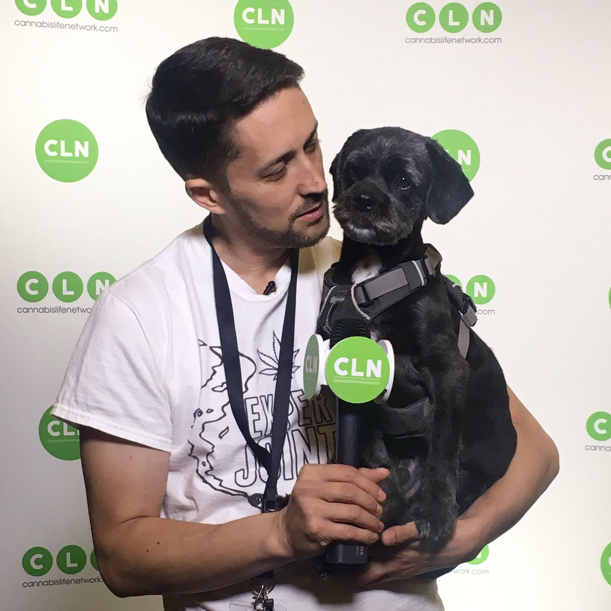 CannaLifeConf's tweet photo. We're talking pets &amp; cannabis @EXPERTJOINTS @CannaLifeNet #cannalifeconf #cannalove https://t.co/9bTXajiLVT