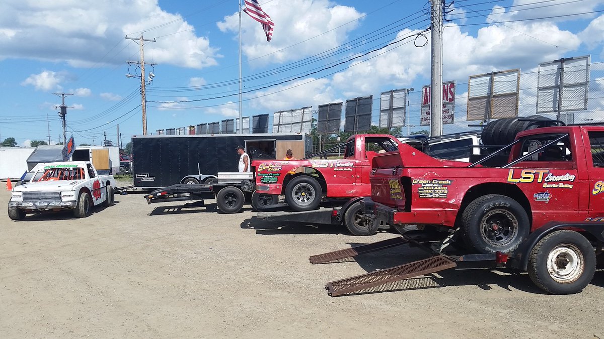 FremontSpeedway's tweet photo. Welcome back to our 602 late models and dirt trucks after having last Saturday night off https://t.co/Gjo5dlNYUH
