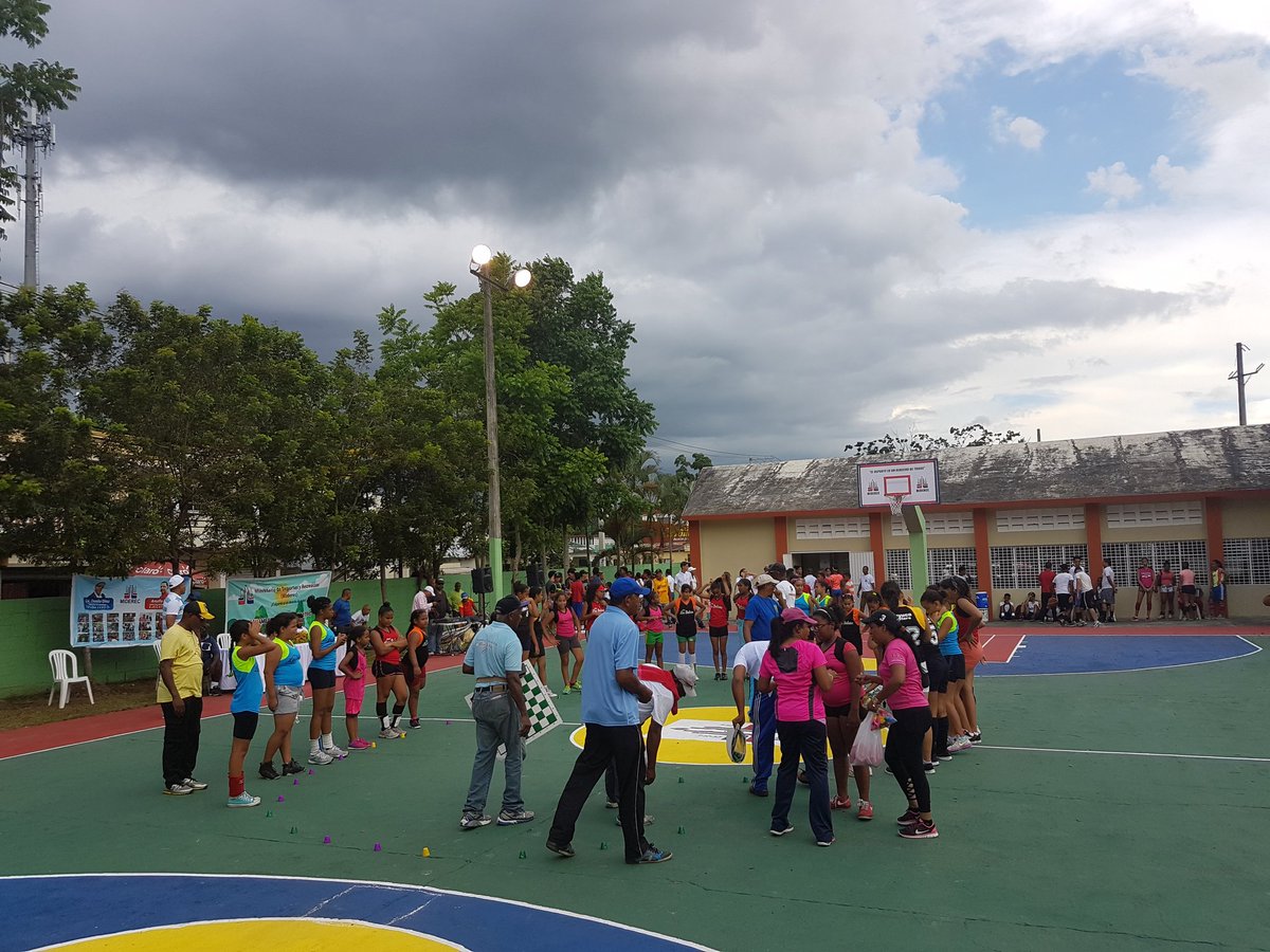 SoterioRamrez's tweet photo. Provincia Monseñor Nouel. @MDeportesRD @dddiaz  Comprometido con el bienestar de la Gente Espacio digno #VamosHaciaAlla @PresidenciaRD https://t.co/k89DjZNtXZ