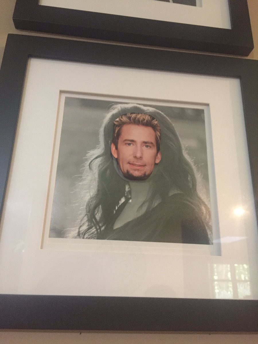 KateSchooler's tweet photo. i replaced my face with chad kroeger from nickelback https://t.co/rPw8g5KGxU