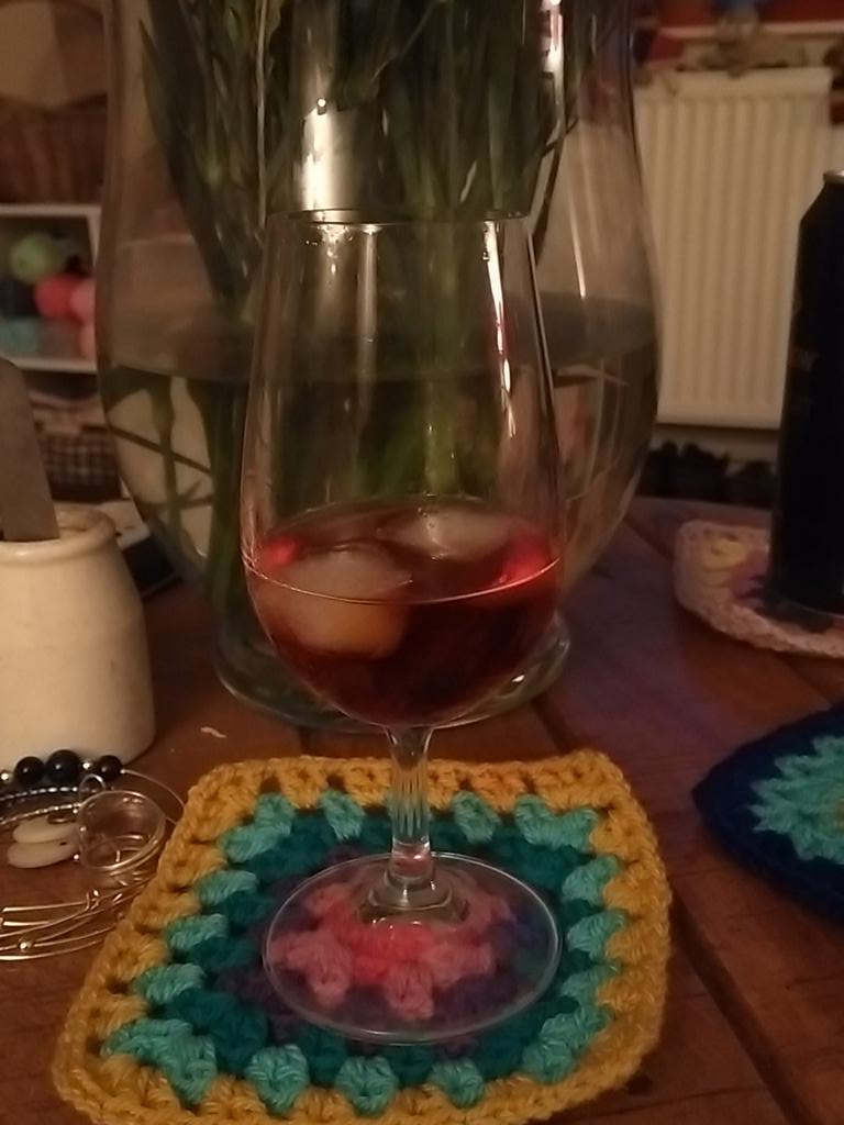 LjHemming's tweet photo. Yummy #fenlands #toffeevodka purchased from the royal Norfolk show 😍 https://t.co/IkgRIQkih3