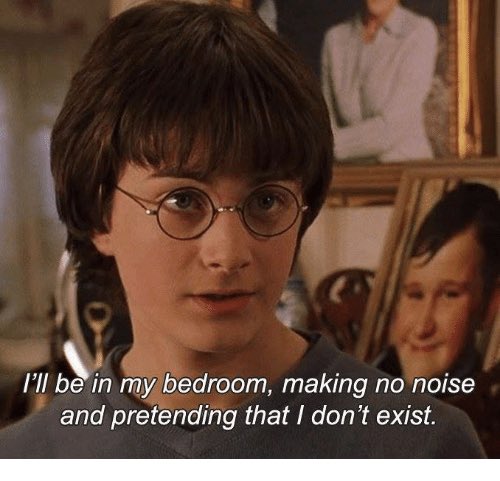 OhHeyitsFaye's tweet photo. The reality of moving back home after uni https://t.co/2cMDJ4ByyR