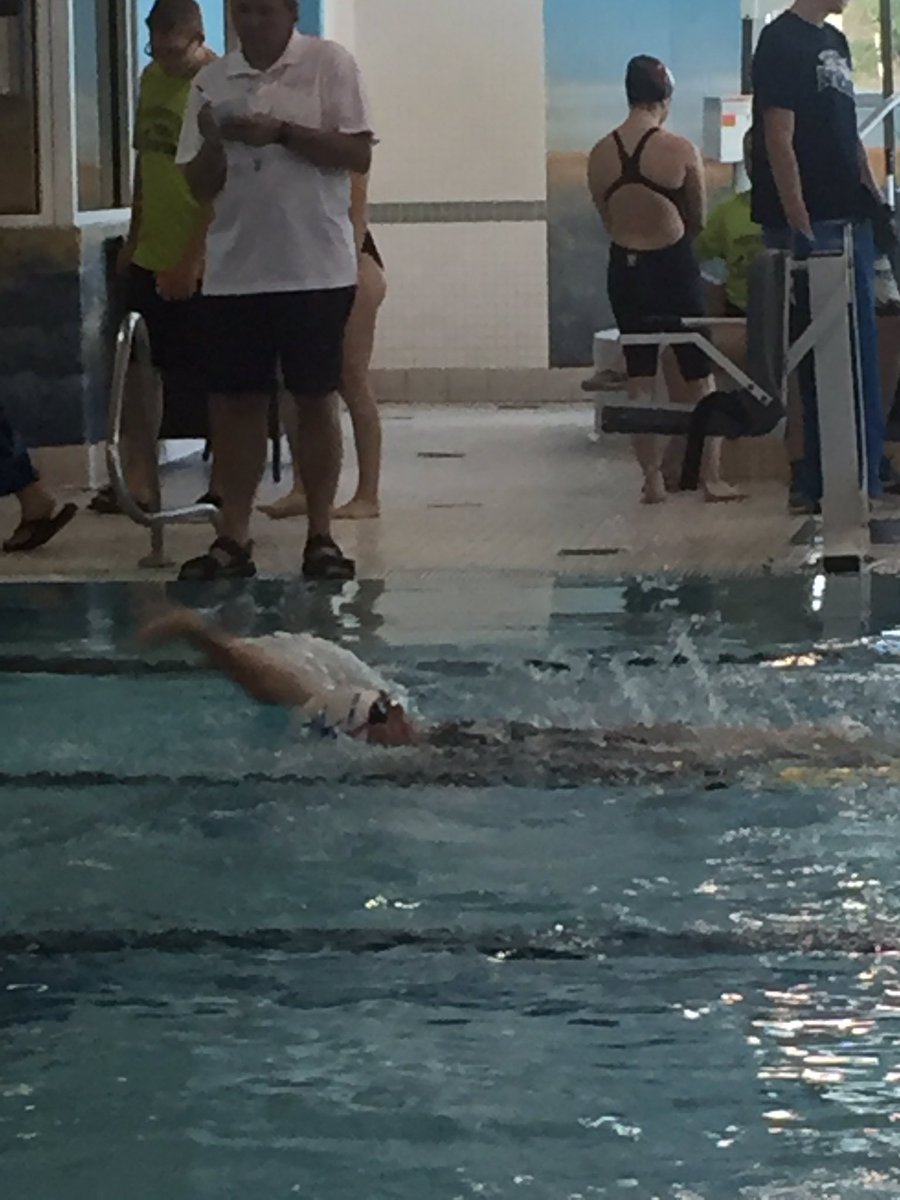 RecClaresholm's tweet photo. Friday's swim event, these kids are amazing! Brought us from 8 gold 4 silver &amp; 5 bronze to 25-20-16 as of Friday @2017SASG @ClaresholmTown https://t.co/EbWOIV7ORu
