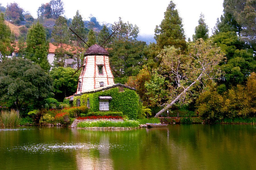 AwakeYogananda's tweet photo. The Self-Realization Fellowship meditation gardens are perfect for some quiet, introspection time on the weekend! https://t.co/ygoEj84cMr https://t.co/dHOuJ9NCJN