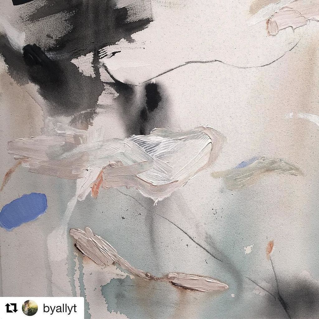 gallery_SoMa's tweet photo. #somasummerseven #Repost @byallyt (@get_repost)
・・・
Detail of one of Jennifer's paintings from this evening. Absolutely moved by her use of… https://t.co/6riK5DqkrC