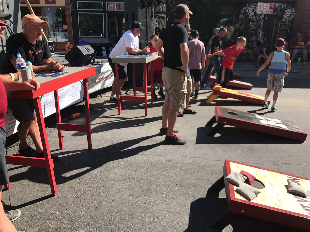 MV_Wrestling's tweet photo. Auction will start around 5:30. Come out and bid on boards, beverage holders and tables! #bringyourcheckbook https://t.co/syaycrUUcH