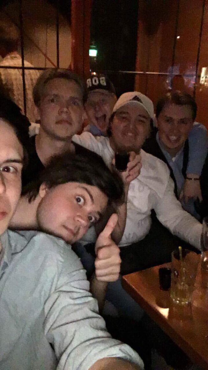 Afterparty in vuokatti with @Barkencsgo <a href="/powerputtecsgo/">Patrik Perjons</a> @PerzonCS <a href="/ShaabiCS/">Hampus Johansson</a> @dPixzirken @dPixavm