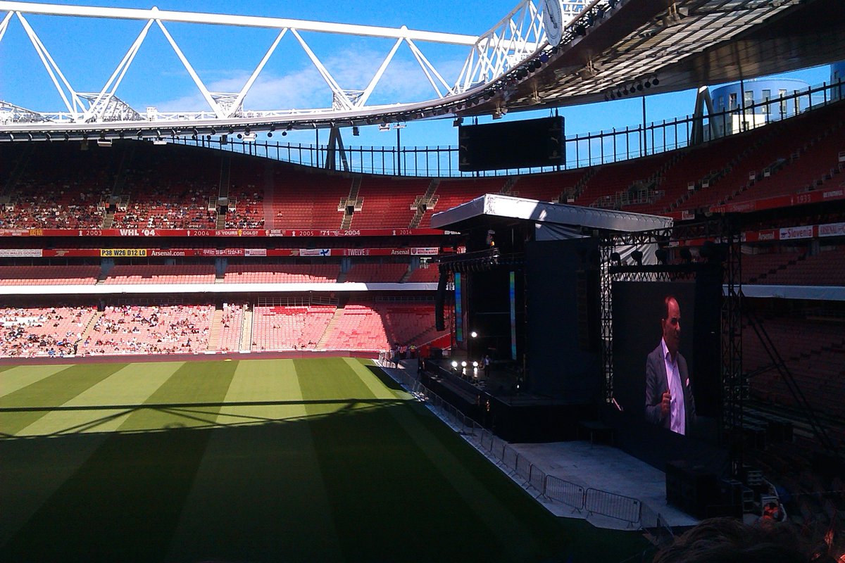 NewAppMusic's tweet photo. Great time worshipping #JesusChrist with 23,000+ people at #JustoneStadium with #MattRedman #Hillsong #LCGC #GuvnaB #NoelRobinson #JJohn. 😀 https://t.co/69tg01faB2