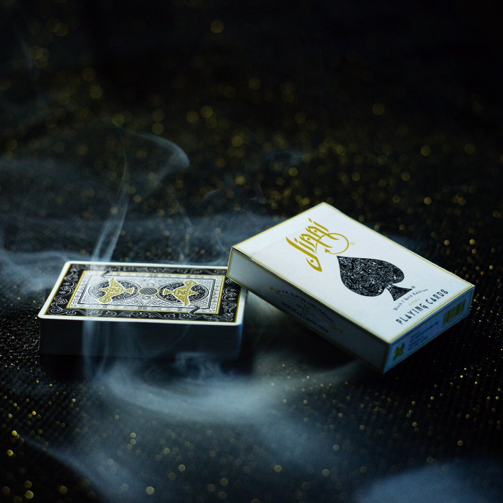 Check out Jinni Playing Cards by local #Torontonian #magician <a href="/zackmirza/">Zack Mirza</a> on <a href="/Kickstarter/">Kickstarter</a> kickstarter.com/projects/71280…
