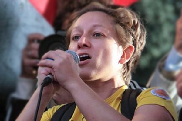 Todo nuestro apoyo a <a href="/eleonoraforenza/">eleonora forenza (lele lotta)</a>, eurodiputada del @GUENGL, detenida en las protestas de Hamburgo #G20 guengl.eu/news/article/c…