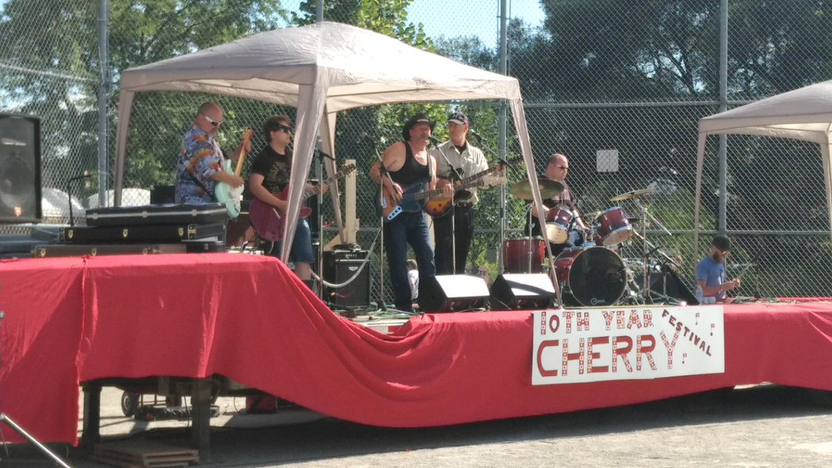 berryonline's tweet photo. Great visit to 10th annual #CherryParkFestival! Congrats to @CherryParkNA &amp; all partners!  P.S. Even managed to buy a cherry pie still! https://t.co/fyzOQW5RYL