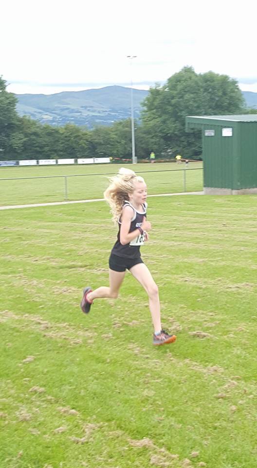 Monkey_Bugger's tweet photo. 1st Place Parry. 2k race #DenbighHarriers #trailrunningfestival #GoMaisy! #WeareDeeside https://t.co/sw0Jo2cL94