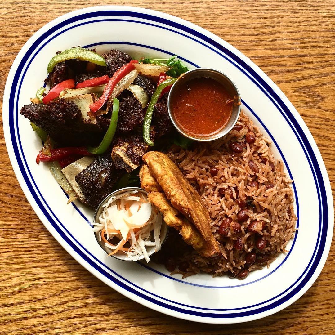 kreyolicious's tweet photo. Spicy as spicy does. @grandchampsbk #Haitianfood #nyrestaurants https://t.co/CYLIchcN0R