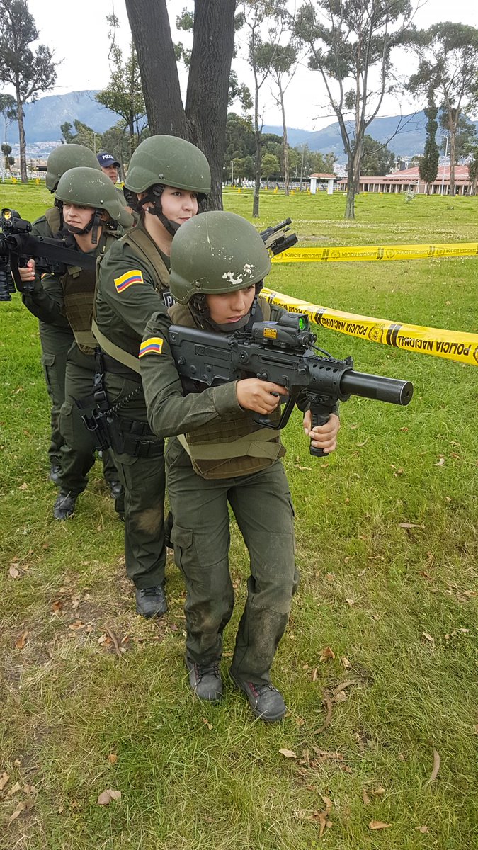 jerssonfg's tweet photo. #PolicíaPorUnDía https://t.co/DFL4xw8MY9